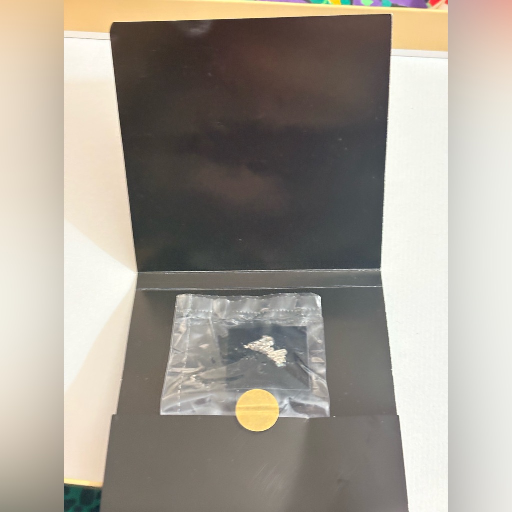 1998 Barbie Pin Brand New Never Opened Still In Plastic See Pics For Details